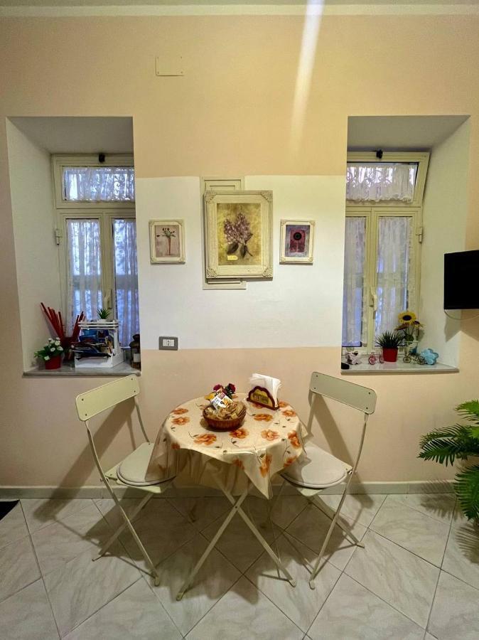 Vomero House With Free Parking 410 Cm Naples Exterior photo